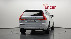 Volvo XC60 * D5* ПАНО* LED* KEYLESS* Camera* ПОДГРЕВ* 360* , снимка 4