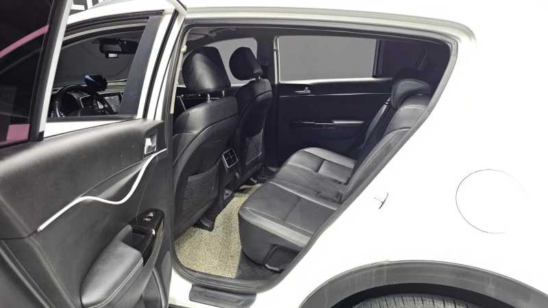Kia Sportage 2.0 2WD NOBLESSE autogeorge.com, снимка 11 - Автомобили и джипове - 52389567