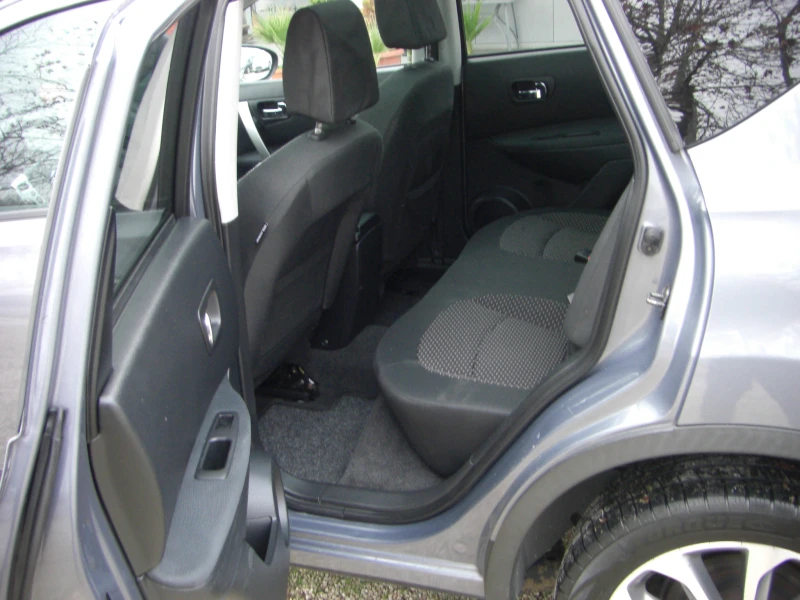 Nissan Qashqai 1.5dci NAVI KAMERA PANORAMA 6ck., снимка 13 - Автомобили и джипове - 52834169