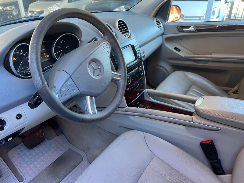 Mercedes-Benz ML 320 Германия перфект, снимка 13 - Автомобили и джипове - 52925939