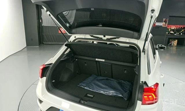 VW T-Roc Style | ������ �� | ���� �� �������� |  | Mobile.bg � ����������� 17