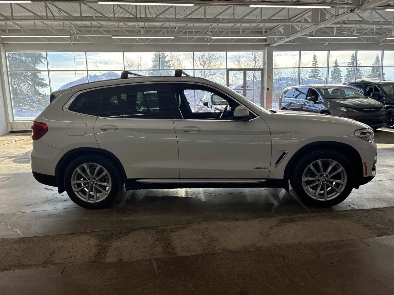 BMW X3 XDRIVE30I * ПОДГРЕВИ НА ВОЛАН/СЕДАЛКИ* ПАНОРАМА*  - изображение 4