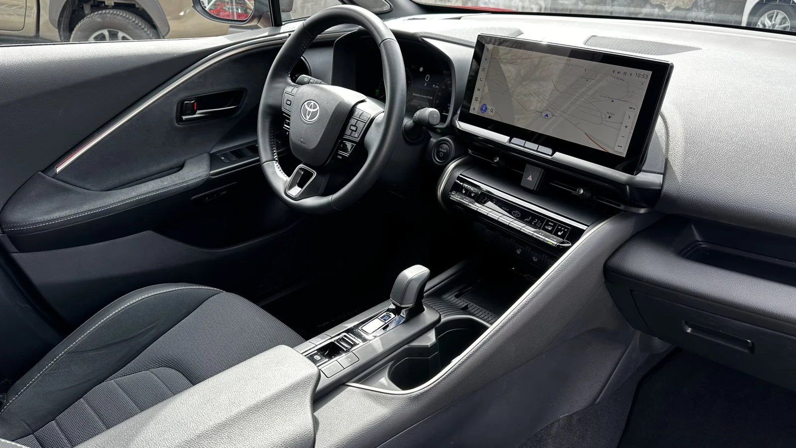 Toyota C-HR 2.0 PHEV (ниво Classy), снимка 9 - Автомобили и джипове - 53827680