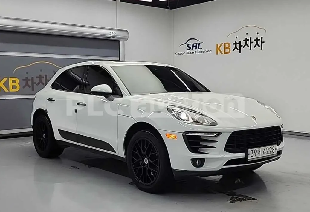 Porsche Macan S* ПОДГРЕВИ* ОБДУХВАНЕ* ПАНОРАМА, снимка 2 - Автомобили и джипове - 54161239