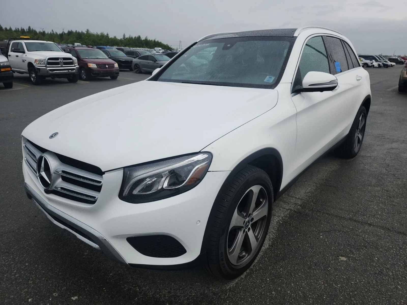 Mercedes-Benz GLC 300 4 MATIC * АвтоКредит * (Цена до БГ)