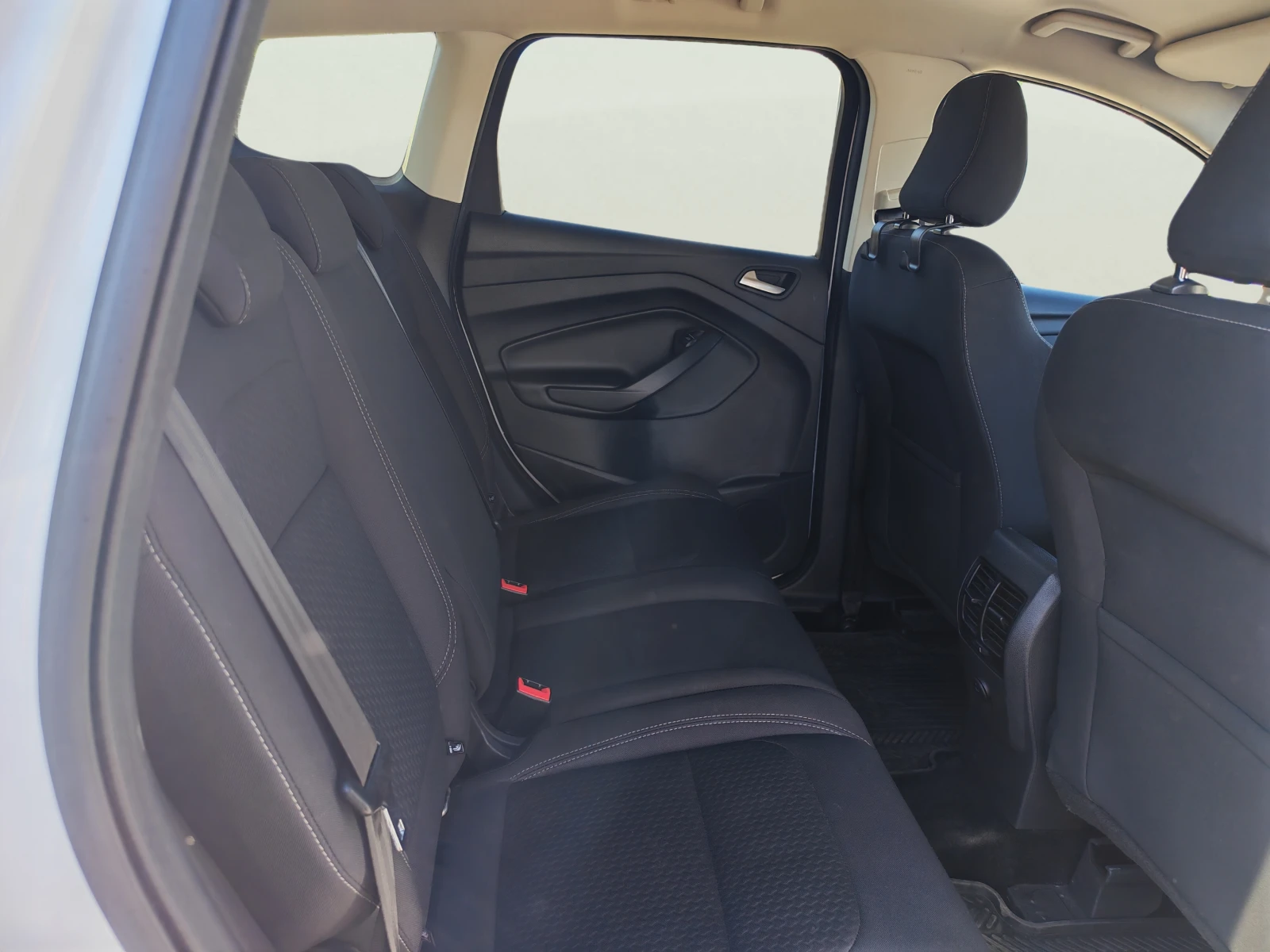 Ford Kuga 1.5 TDCi, снимка 9 - Автомобили и джипове - 56122127