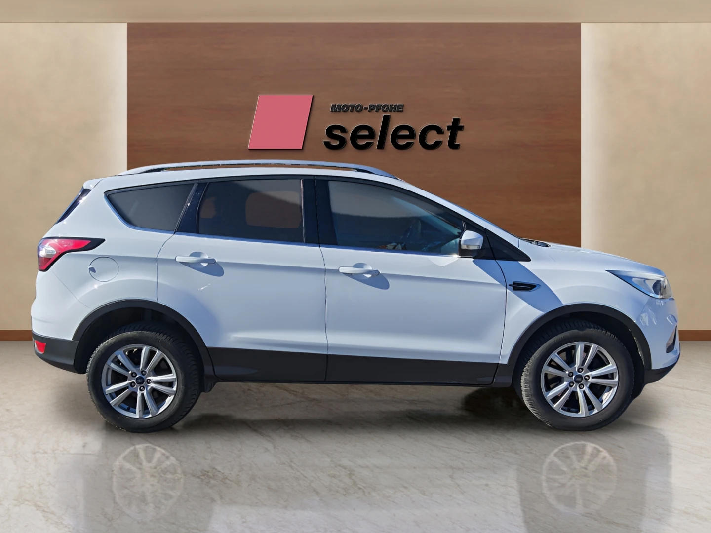 Ford Kuga 1.5 TDCi, снимка 4 - Автомобили и джипове - 56122127