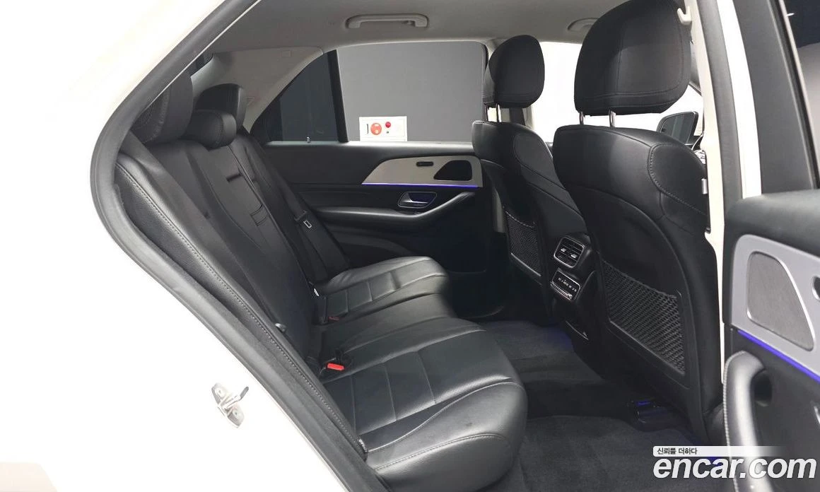 Mercedes-Benz GLE GLE300d 4MATIC, снимка 12 - Автомобили и джипове - 56122758