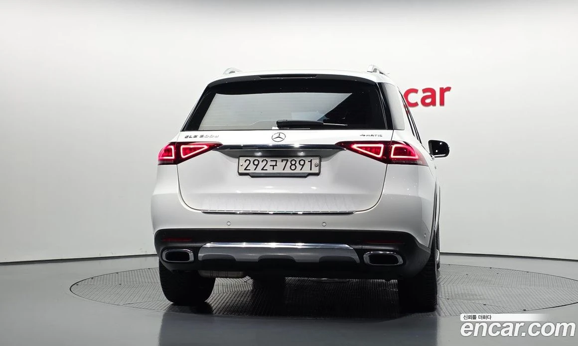 Mercedes-Benz GLE GLE300d 4MATIC, снимка 4 - Автомобили и джипове - 56122758