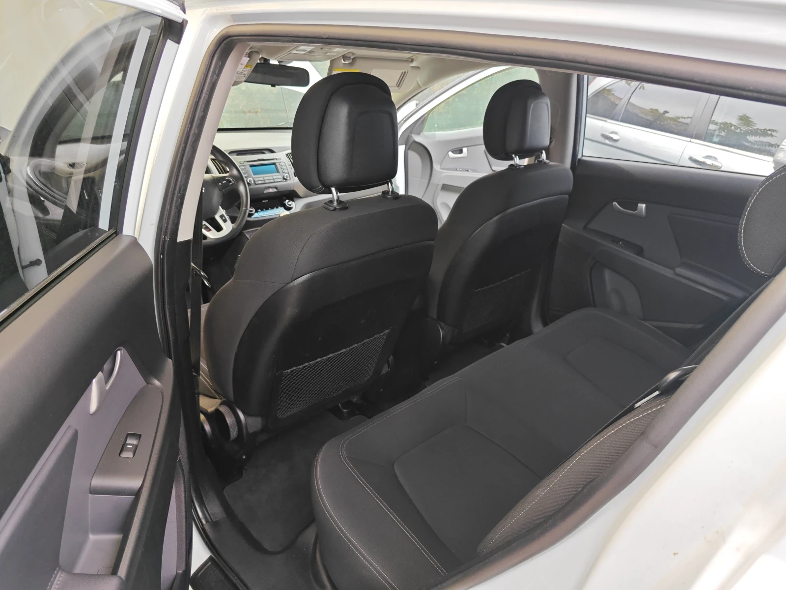 Kia Sportage 2.0-4х4, снимка 14 - Автомобили и джипове - 56226169