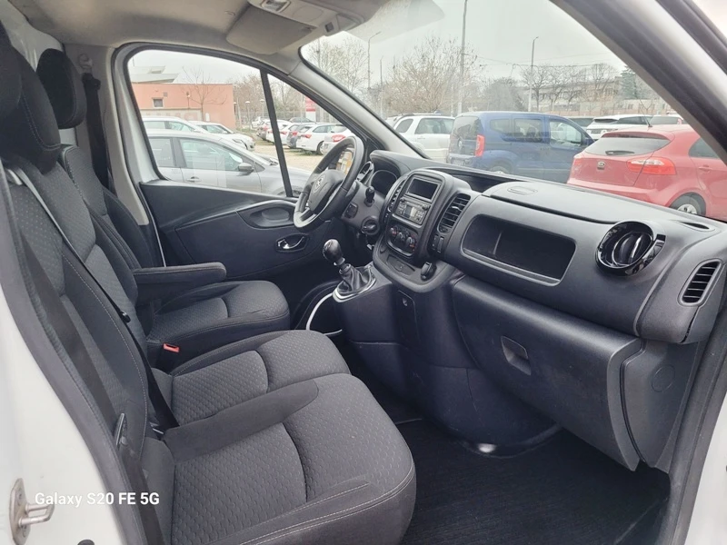 Opel Vivaro MAXI-140 K.C/УНИКАТ-ТОП СЪСТОЯНИЕ, снимка 12 - Бусове и автобуси - 49481618