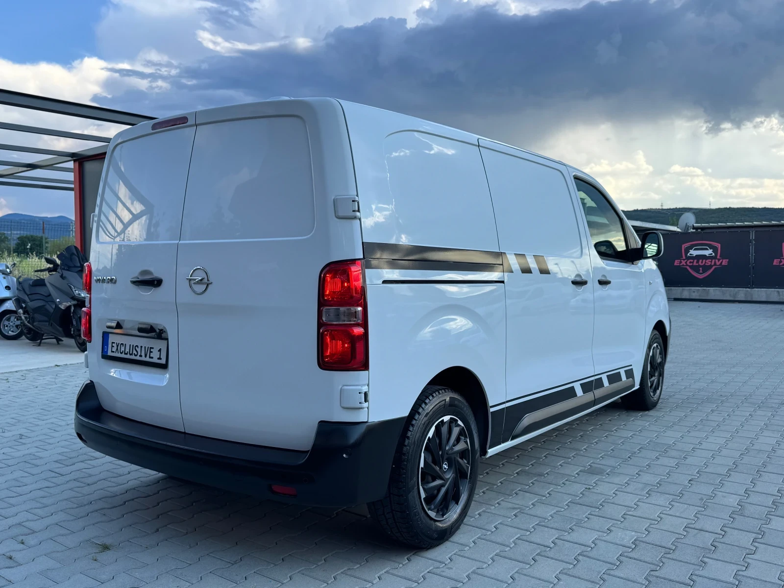 Opel Vivaro 1.5CDTI NAVI CAMERA , снимка 5 - Бусове и автобуси - 54873305