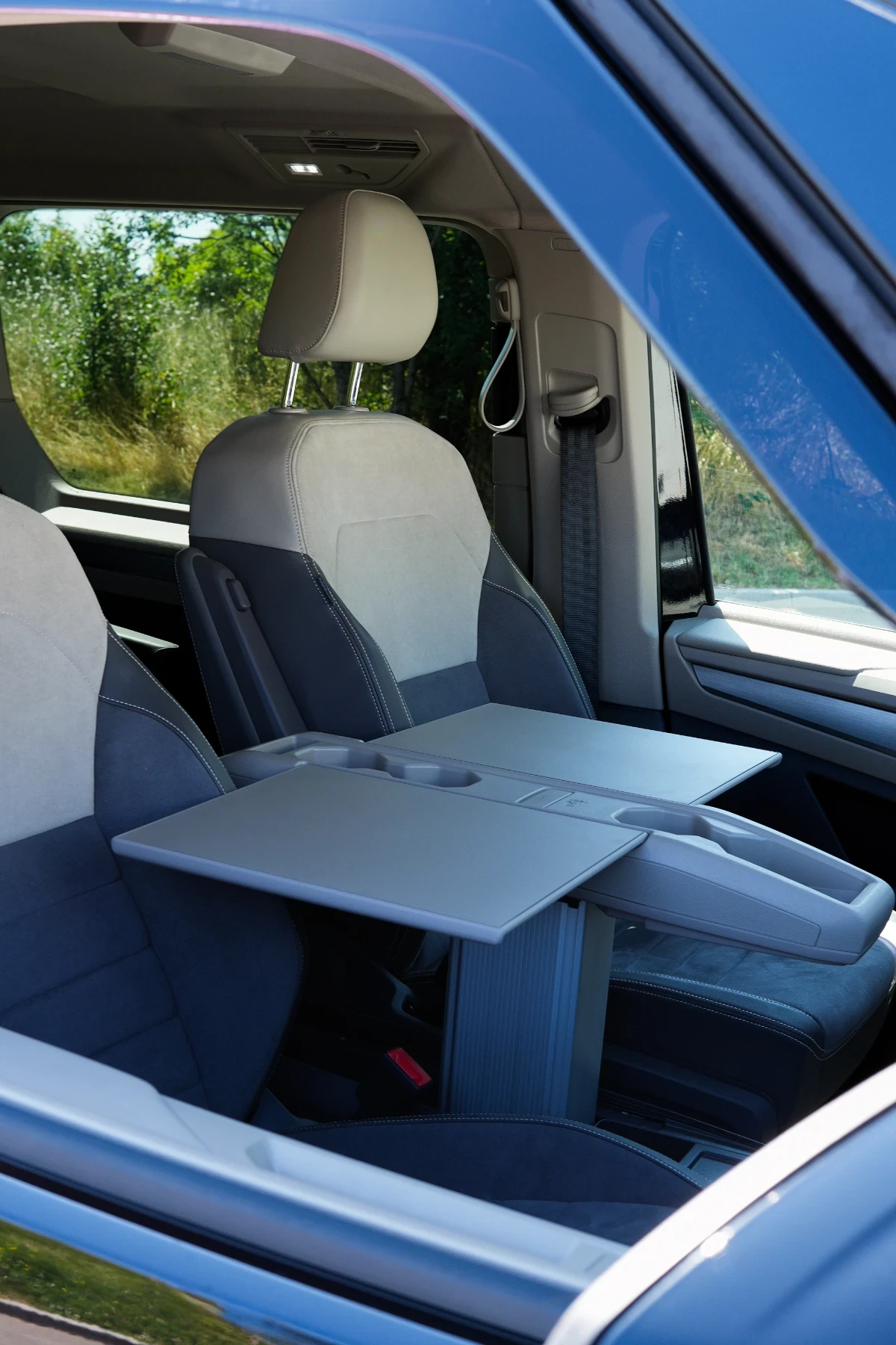 VW Multivan, снимка 15 - Бусове и автобуси - 55424542