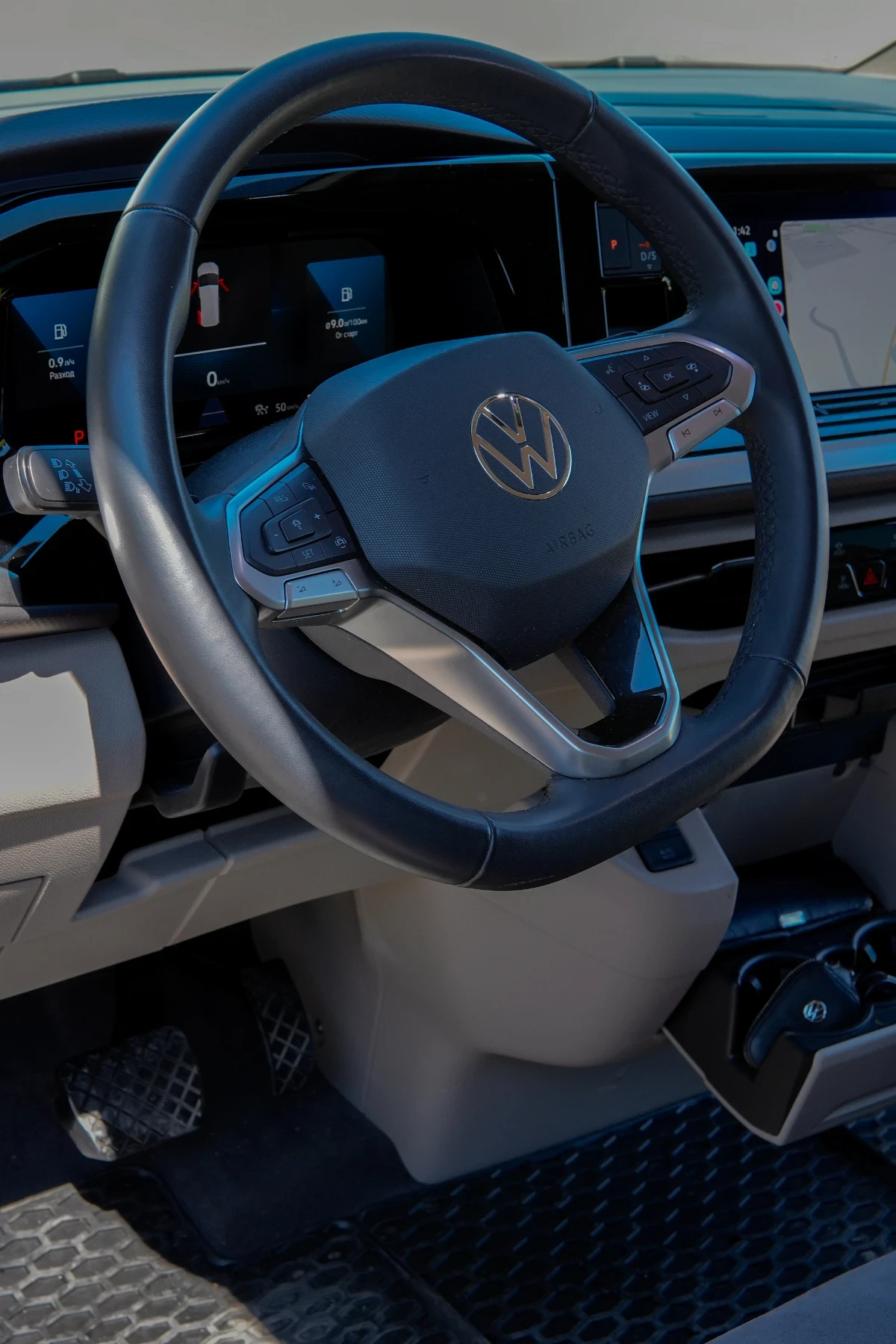 VW Multivan, снимка 7 - Бусове и автобуси - 55424542