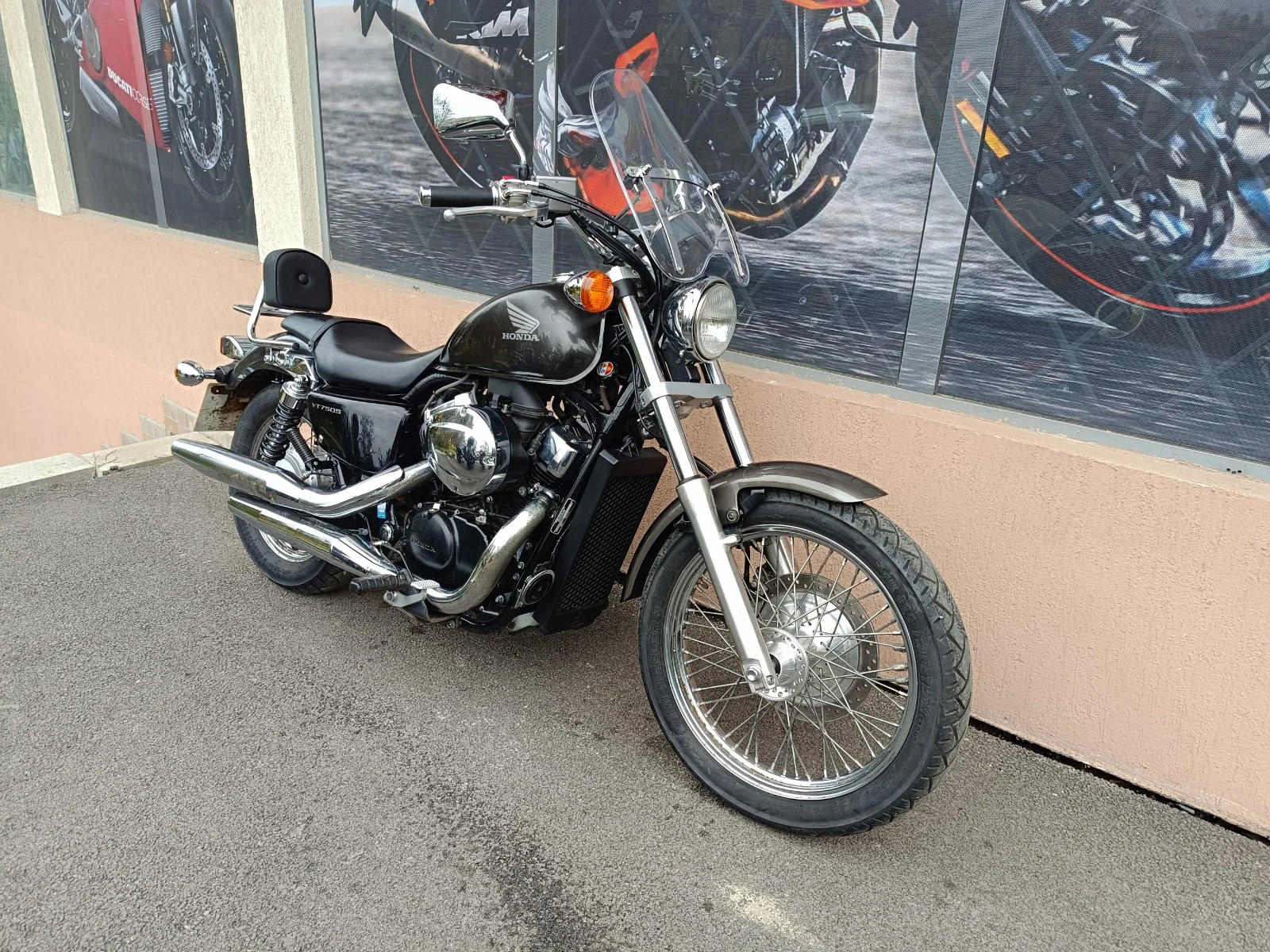 Honda Shadow 750 Spirit  - изображение 2