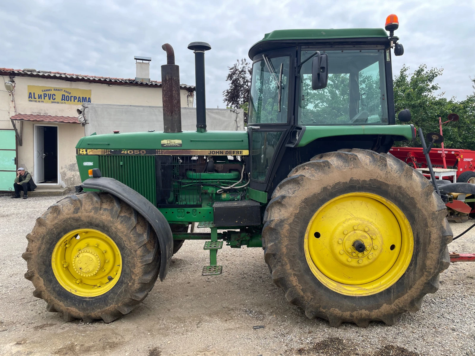 Трактор John Deere 4050 130к.с. - изображение 6