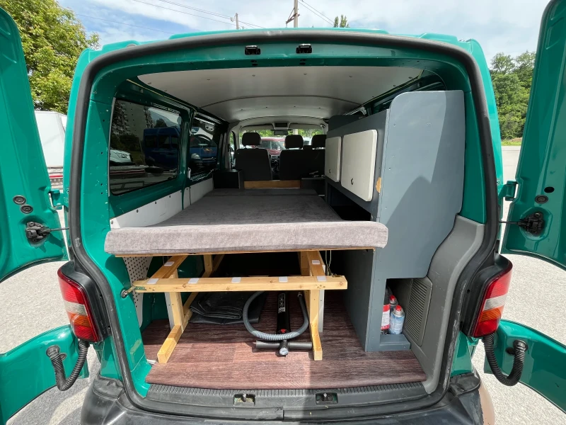 Кемпер VW Transporter 1.9TDI CLIMA, снимка 15 - Каравани и кемпери - 50624356