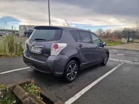 Toyota Verso 1.8 Design 7 местен, снимка 5