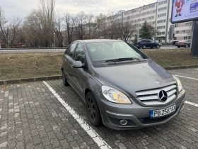 Mercedes-Benz B 180, снимка 1