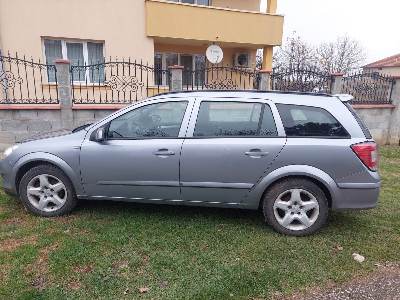 Opel Astra, снимка 13 - Автомобили и джипове - 46099862