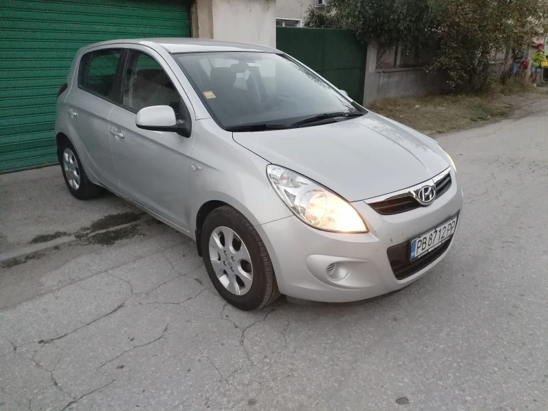 Hyundai I20 1.2 16V, снимка 2 - Автомобили и джипове - 47487142