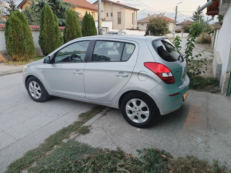 Hyundai I20 1.2 16V, снимка 5 - Автомобили и джипове - 47487142