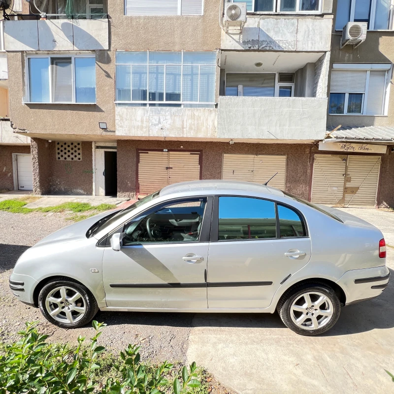 VW Polo, снимка 3 - Автомобили и джипове - 48176462