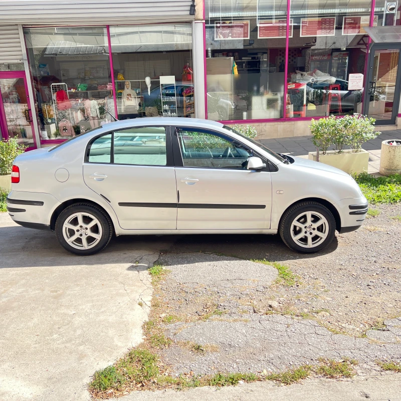 VW Polo, снимка 4 - Автомобили и джипове - 48176462