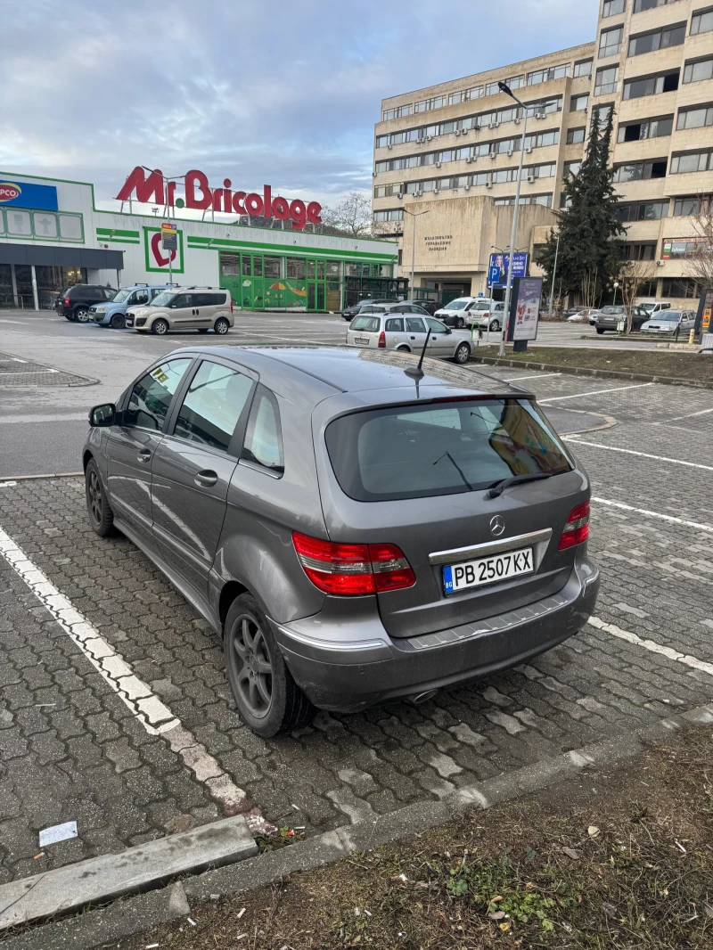 Mercedes-Benz B 180, снимка 3 - Автомобили и джипове - 48498570