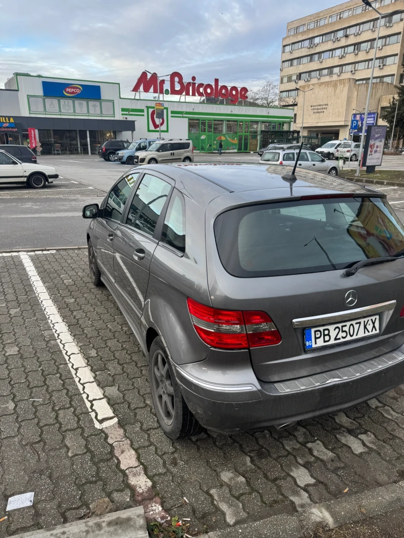 Mercedes-Benz B 180, снимка 6 - Автомобили и джипове - 48498570