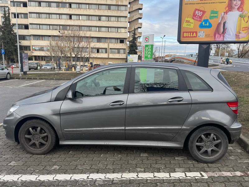 Mercedes-Benz B 180, снимка 5 - Автомобили и джипове - 48498570