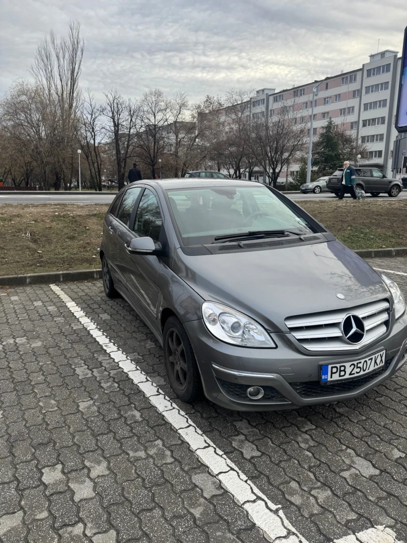 Mercedes-Benz B 180, снимка 11 - Автомобили и джипове - 48498570