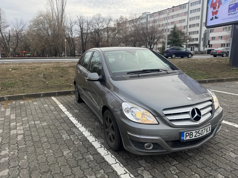 Mercedes-Benz B 180, снимка 1 - Автомобили и джипове - 48498570