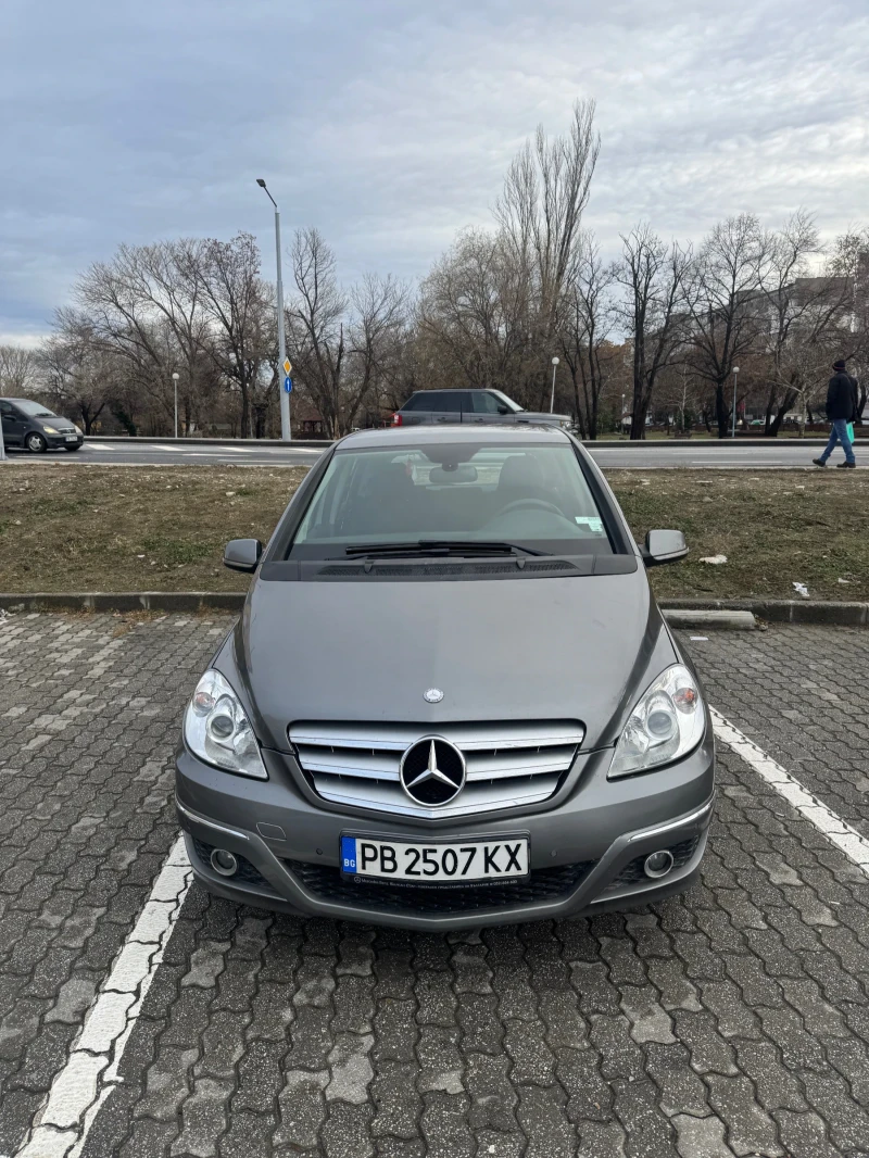 Mercedes-Benz B 180, снимка 12 - Автомобили и джипове - 48498570