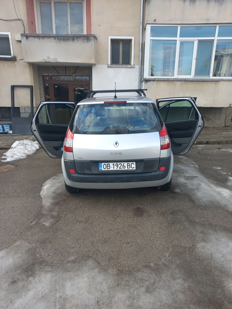 Renault Scenic, снимка 8 - Автомобили и джипове - 48891823