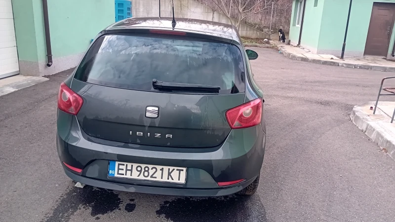 Seat Ibiza 1.4i, снимка 3 - Автомобили и джипове - 49311928