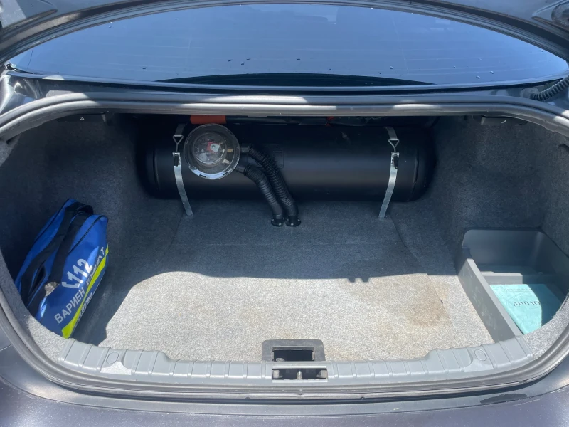 BMW 320, снимка 8 - Автомобили и джипове - 52632217