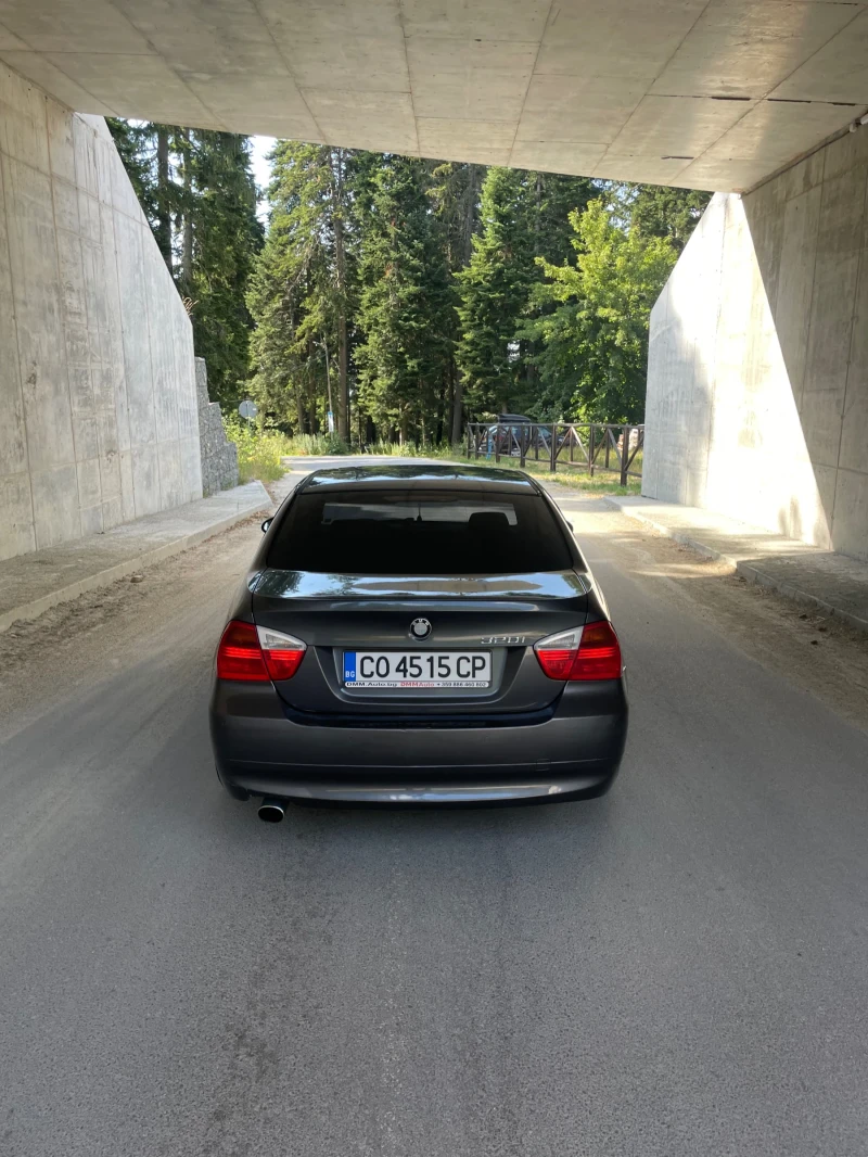 BMW 320, снимка 6 - Автомобили и джипове - 52632217