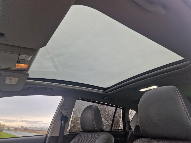 Toyota Verso 1.8 Design 7 местен, снимка 16 - Автомобили и джипове - 53055085