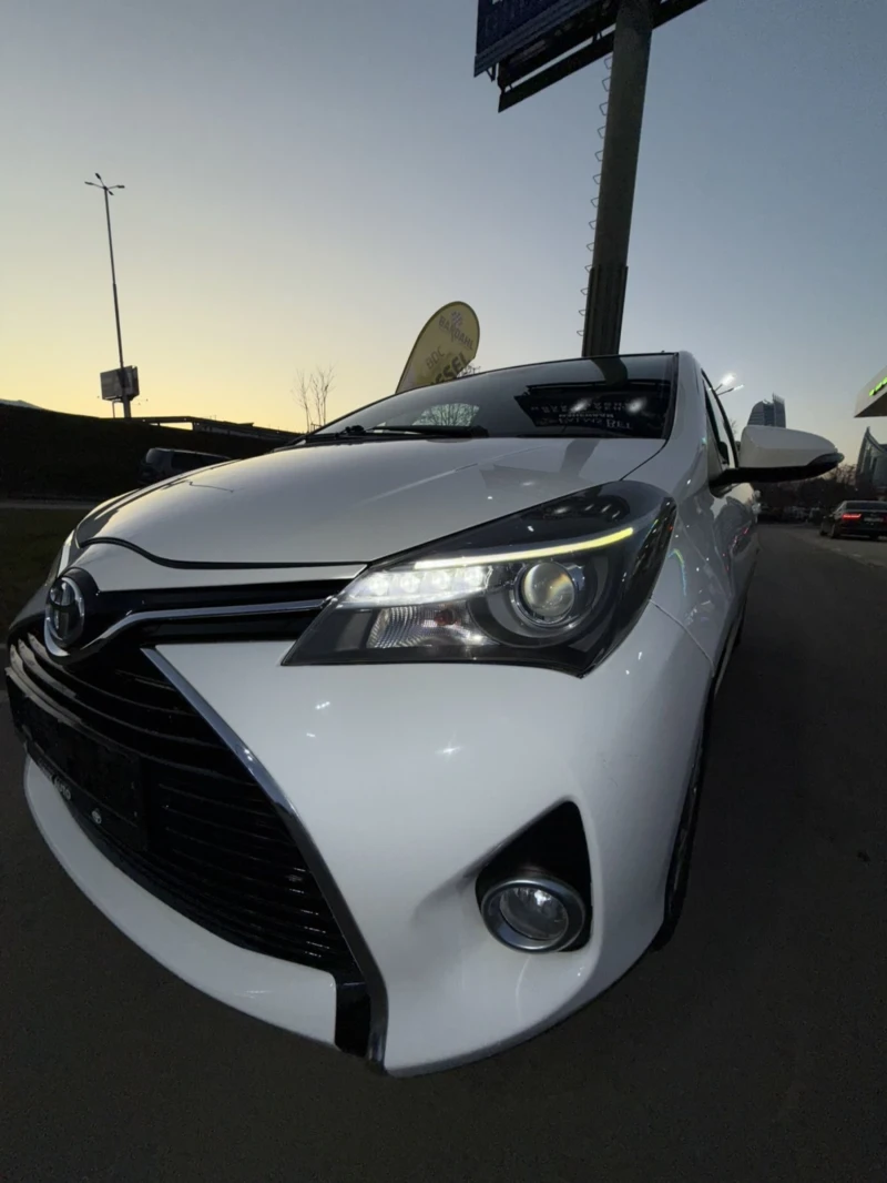 Toyota Yaris HYBRID face lift, снимка 5 - Автомобили и джипове - 53139180