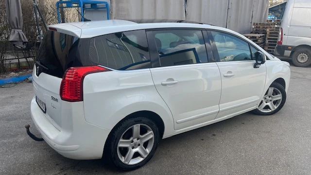 Peugeot 5008, снимка 5 - Автомобили и джипове - 54448383