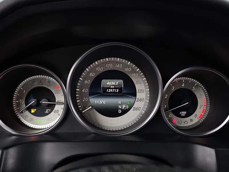 Mercedes-Benz E 400 W212 E400 Coupe, снимка 8 - Автомобили и джипове - 55185693