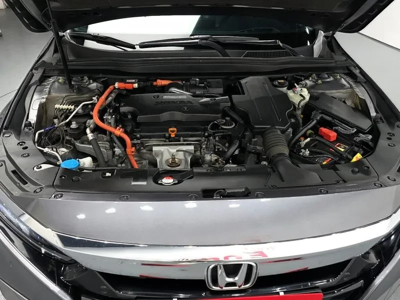 Honda Accord 2.0 Hybrid - САМО 30% АВАНС!, снимка 6 - Автомобили и джипове - 55660044
