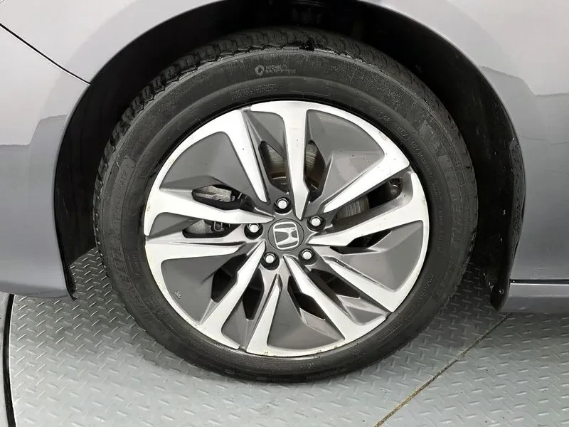 Honda Accord 2.0 Hybrid - САМО 30% АВАНС!, снимка 5 - Автомобили и джипове - 55660044