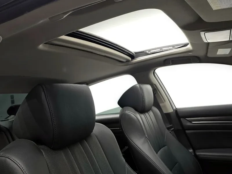 Honda Accord 2.0 Hybrid - САМО 30% АВАНС!, снимка 15 - Автомобили и джипове - 55660044
