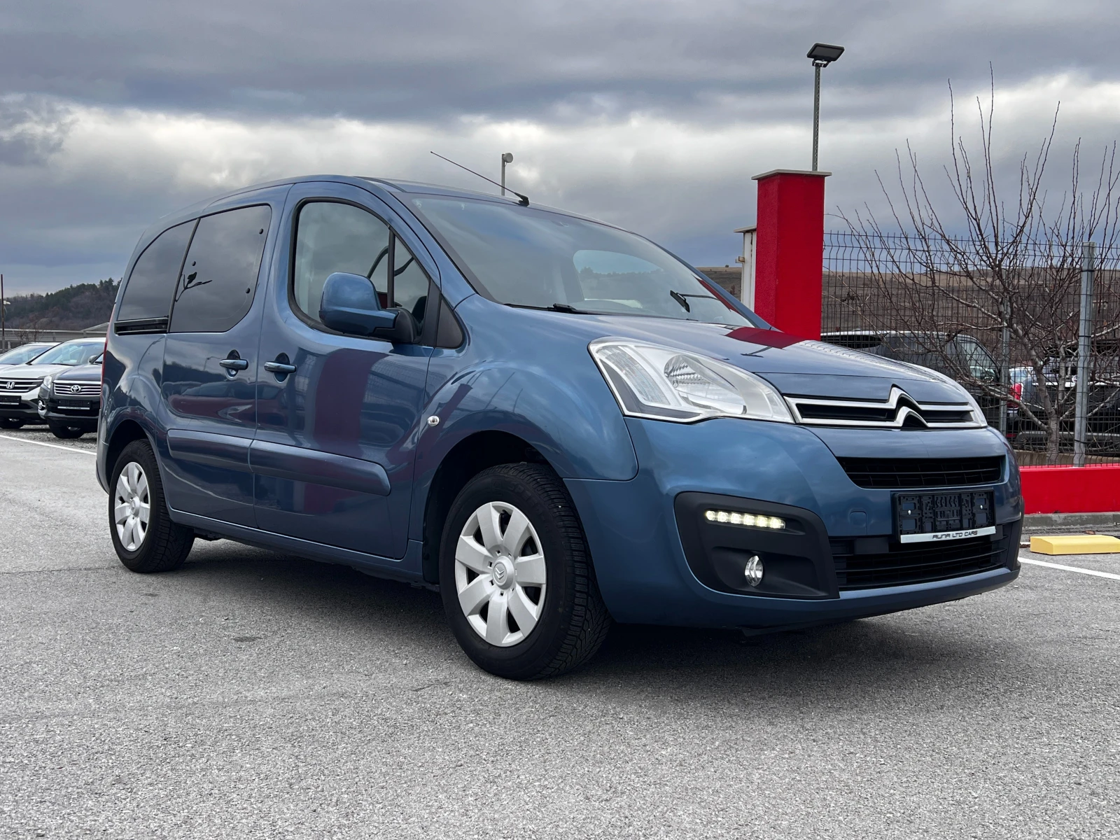 Citroen Berlingo 1.6eHDi Feel Multispace Euro 6B - изображение 3