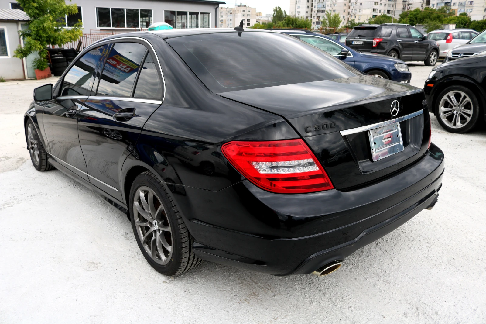 Mercedes-Benz C 300 3.5 4Matic - изображение 4
