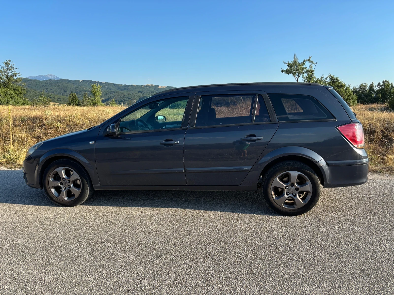 Opel Astra 1.9 CDTI - изображение 4