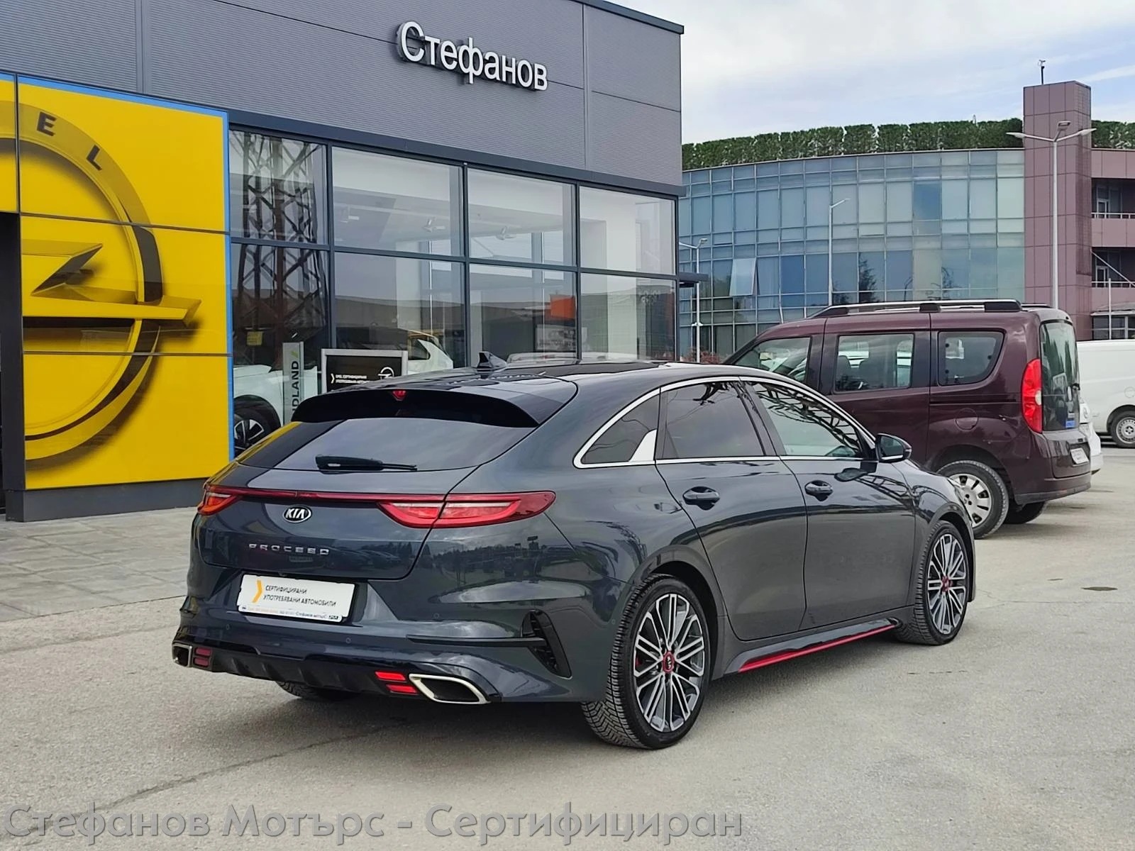 Kia Pro ceed GT Coupe 1.6 T-GDI (204hp) AT7 - изображение 8