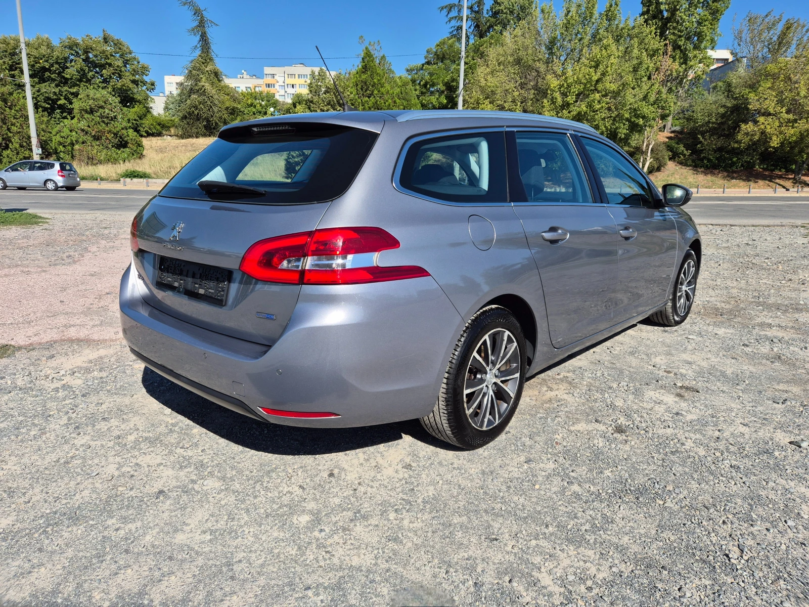 Peugeot 308 SW 1.6HDI - изображение 5
